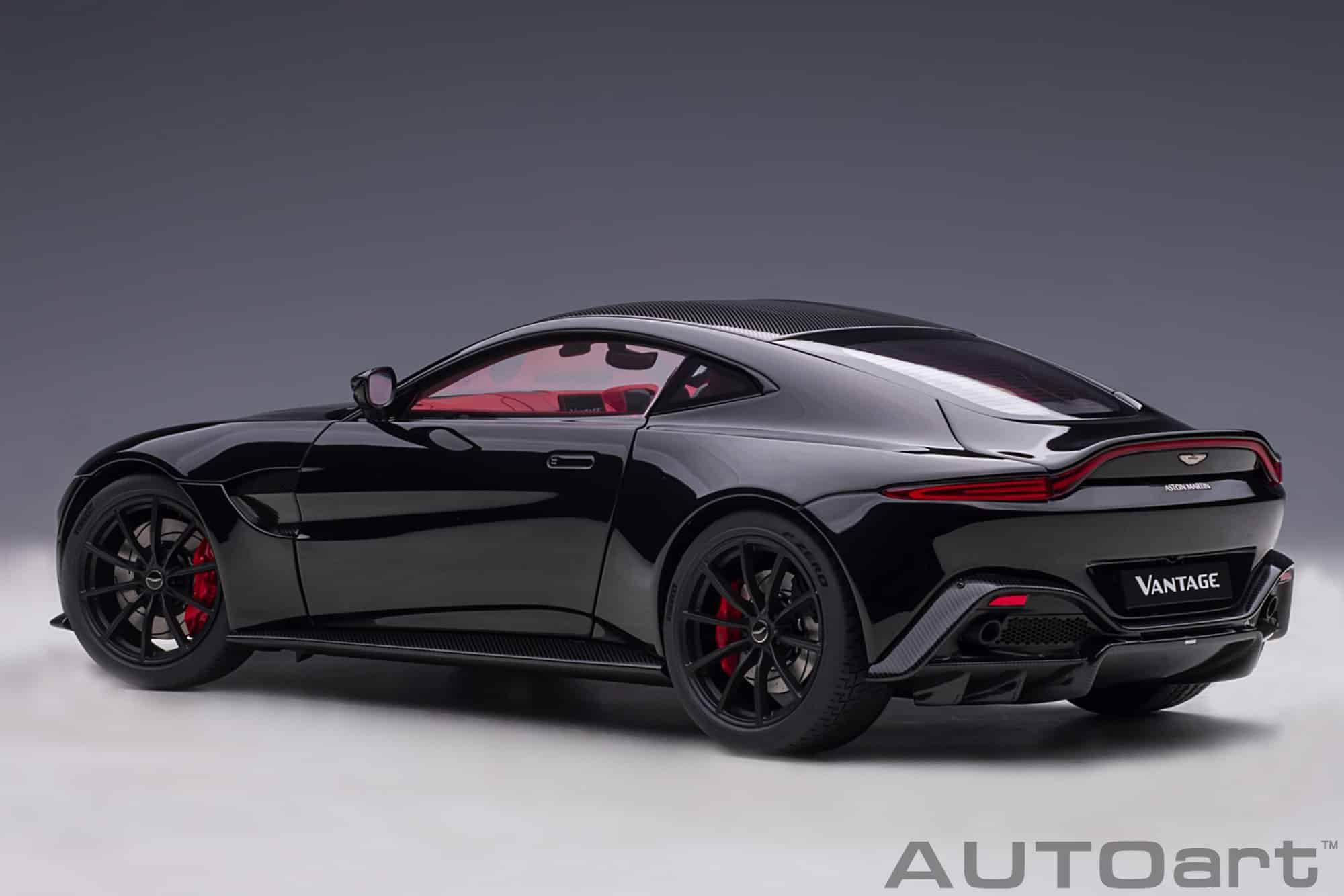 AUTOart 1:18 Aston Martin Vantage 2019 Jet Black (70275) Composite Model 3 AUTOart 1:18 Aston Martin Vantage 2019 Jet Black (70275) composite model – front three-quarter, high angle