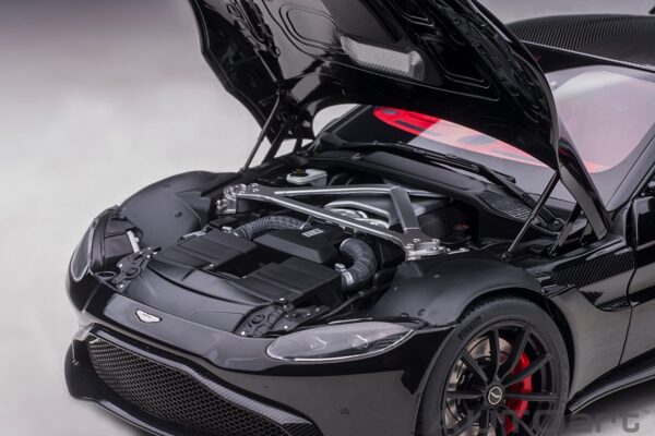 AUTOart 1:18 Aston Martin Vantage 2019 Jet Black (70275) Composite Model 18 AUTOart 1:18 Aston Martin Vantage 2019 Jet Black (70275) composite model – engine bay