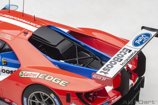 AUTOart 1:18 Ford GT No.67 2nd LMGTE Pro 24h Le Mans 2017 (81710) Composite Model 15 AUTOart 1:18 Ford GT GTE Pro Le Mans 24h 2017 #67 (81710) composite model – side view