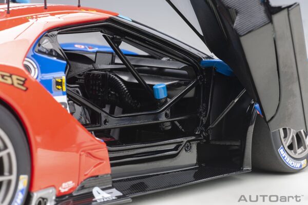 AUTOart 1:18 Ford GT No.67 2nd LMGTE Pro 24h Le Mans 2017 (81710) Composite Model 17 AUTOart 1:18 Ford GT GTE Pro Le Mans 24h 2017 #67 (81710) composite model – with door open, passenger side