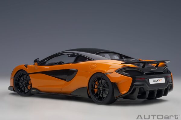 AUTOart 1:18 McLaren 600LT Myan Orange 2019 (76084) Composite Model 14 AUTOart 1:18 McLaren 600LT Myan Orange (76084) composite model – front three-quarter, high angle