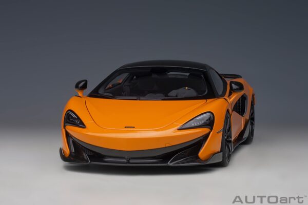 AUTOart 1:18 McLaren 600LT Myan Orange 2019 (76084) Composite Model 21 AUTOart 1:18 McLaren 600LT Myan Orange (76084) composite model – rear three-quarter view
