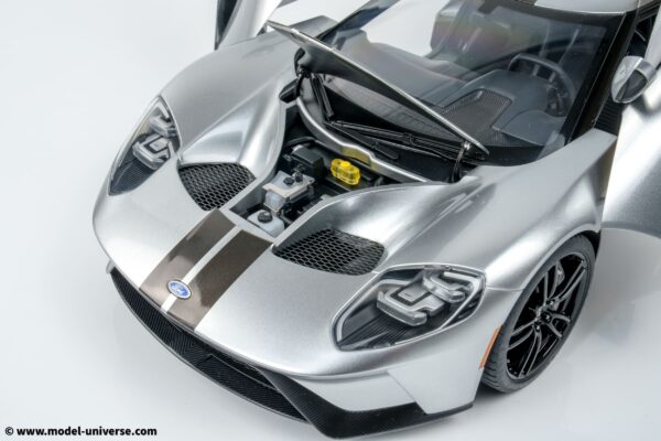 AUTOart - 1:12 Ford GT 2017 Ignot Silver/Black Stripes - Composite Model 25 AUTOart - 1:12 Ford GT 2017 Ignot Silver/Black Stripes - Composite Model