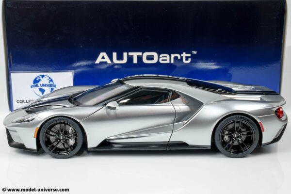 AUTOart - 1:12 Ford GT 2017 Ignot Silver/Black Stripes - Composite Model 27 AUTOart - 1:12 Ford GT 2017 Ignot Silver/Black Stripes - Composite Model