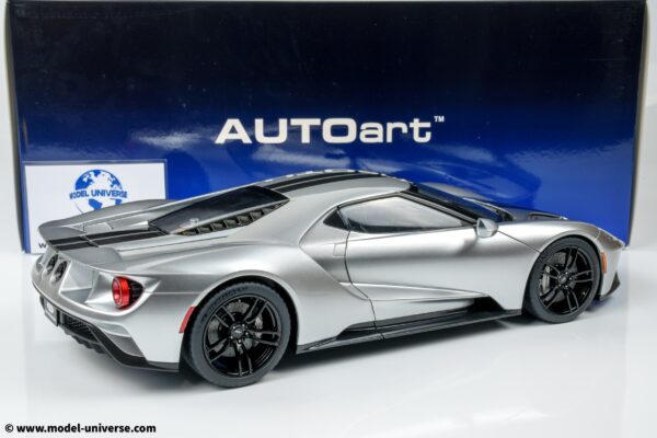 AUTOart - 1:12 Ford GT 2017 Ignot Silver/Black Stripes - Composite Model 17 AUTOart - 1:12 Ford GT 2017 Ignot Silver/Black Stripes - Composite Model