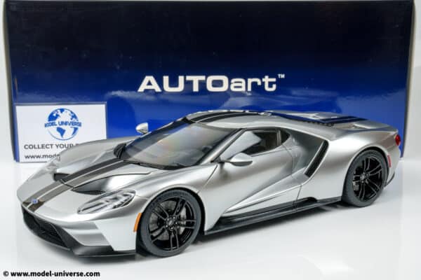AUTOart - 1:12 Ford GT 2017 Ignot Silver/Black Stripes - Composite Model