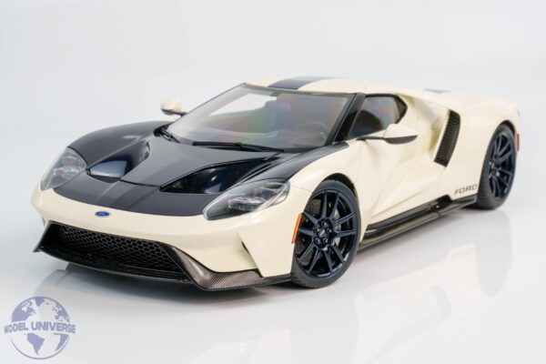 AUTOart - 1:18 Ford GT 2022 '64 Prototype Heritage Edition Wimbledon White - Composite Model 19 AUTOart - 1:18 Ford GT 2022 '64 Prototype Heritage Edition Wimbledon White - Composite Model