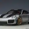 AUTOart - 1:18 Porsche 911 (991.2) GT2 RS Weissach Package GT Silver