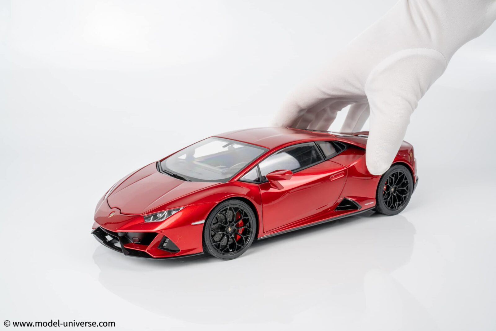 AUTOart 1:18 Lamborghini Huracan Evo Rosso Bia Red (79213