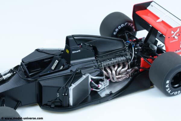 AUTOart - 1:18 McLaren MP4/6 Japanese Grand Prix #1 Ayrton Senna 1991 - Composite Model