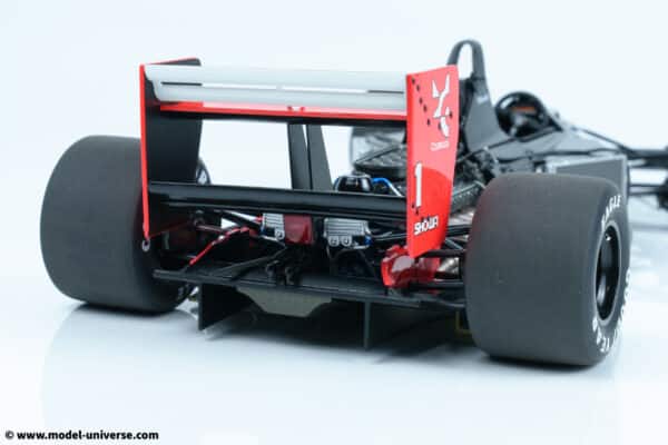 AUTOart - 1:18 McLaren MP4/6 Japanese Grand Prix #1 Ayrton Senna 1991 - Composite Model