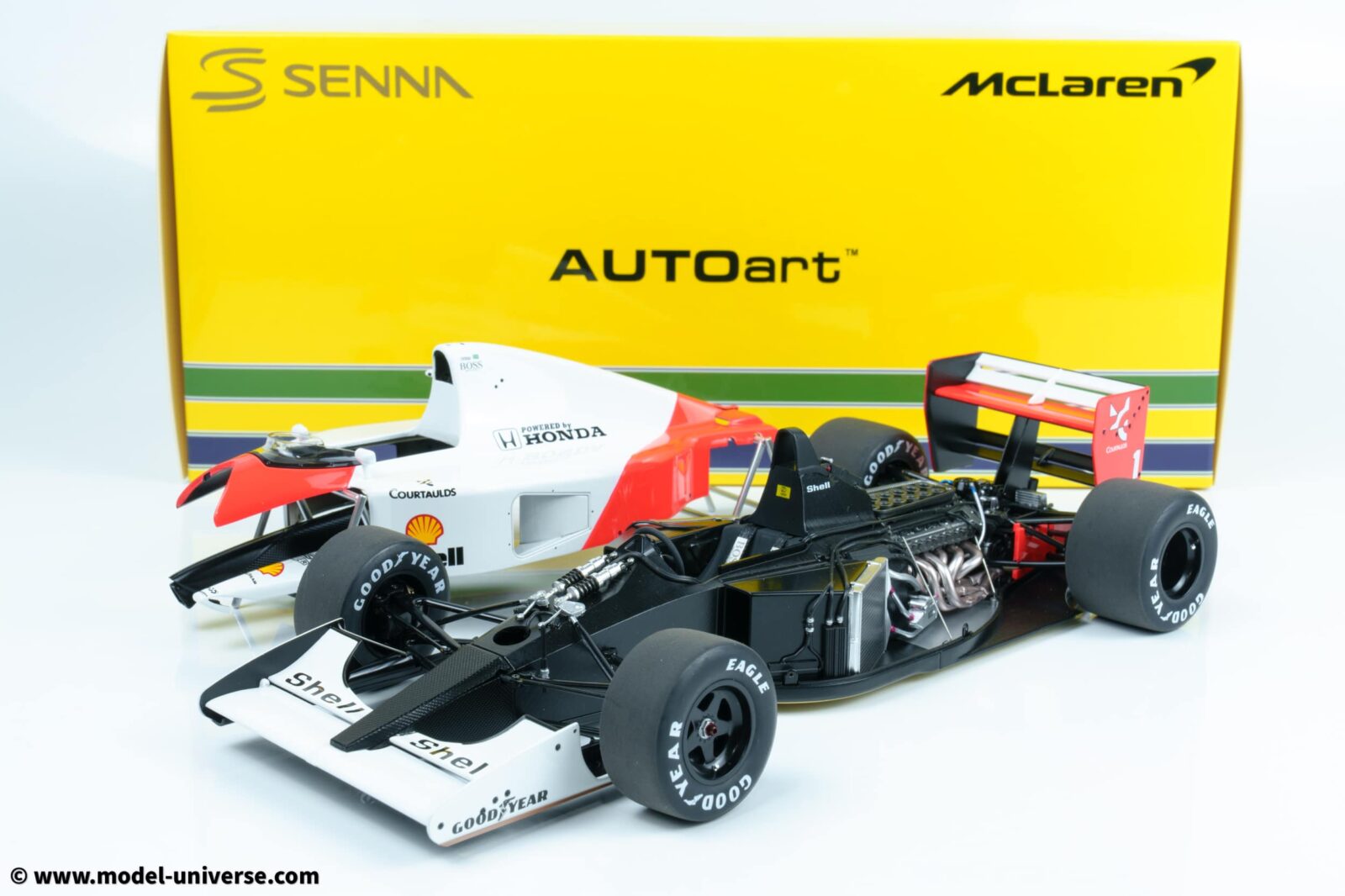 AUTOart - 1:18 McLaren MP4/6 Japanese Grand Prix #1 Ayrton Senna