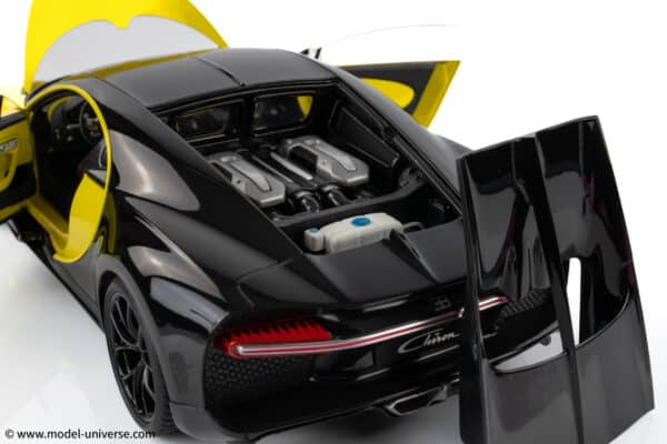 AUTOart - 1:18 Bugatti Chiron (Yellow Molsheim/Nocturne Black) - Composite Model