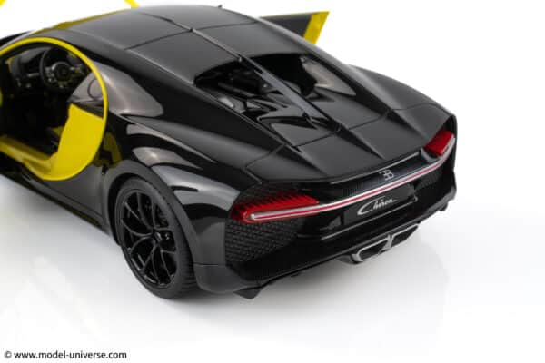 AUTOart - 1:18 Bugatti Chiron (Yellow Molsheim/Nocturne Black) - Composite Model
