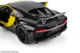 AUTOart - 1:18 Bugatti Chiron (Yellow Molsheim/Nocturne Black) - Composite Model