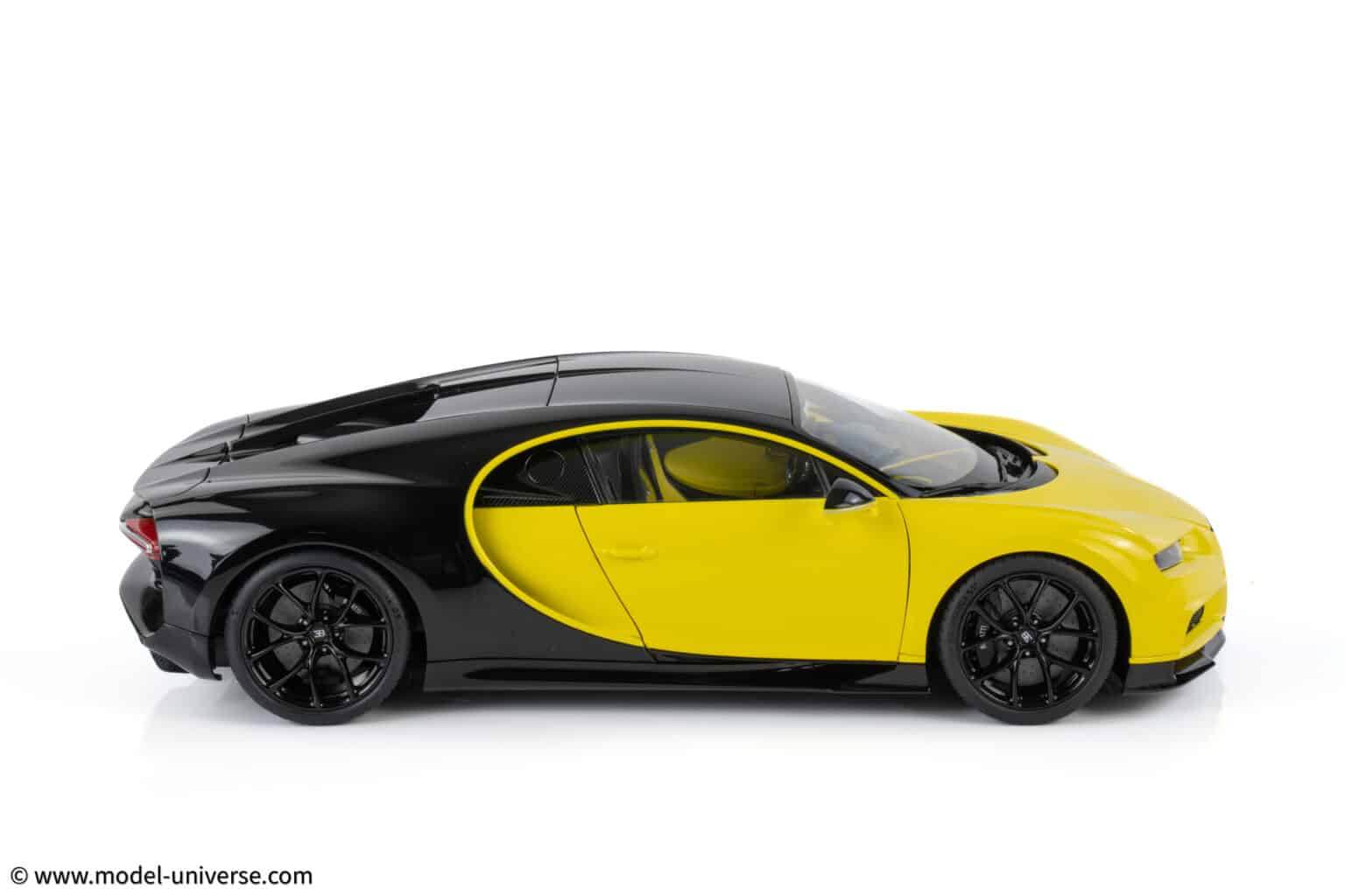 Modèle Réduit Autoart Bugatti Chiron 2017 échelle 1:18 - Jaune Et Noir