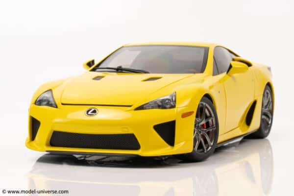 AUTOart - 1:18 Lexus LFA Pearl Yellow - Composite Model
