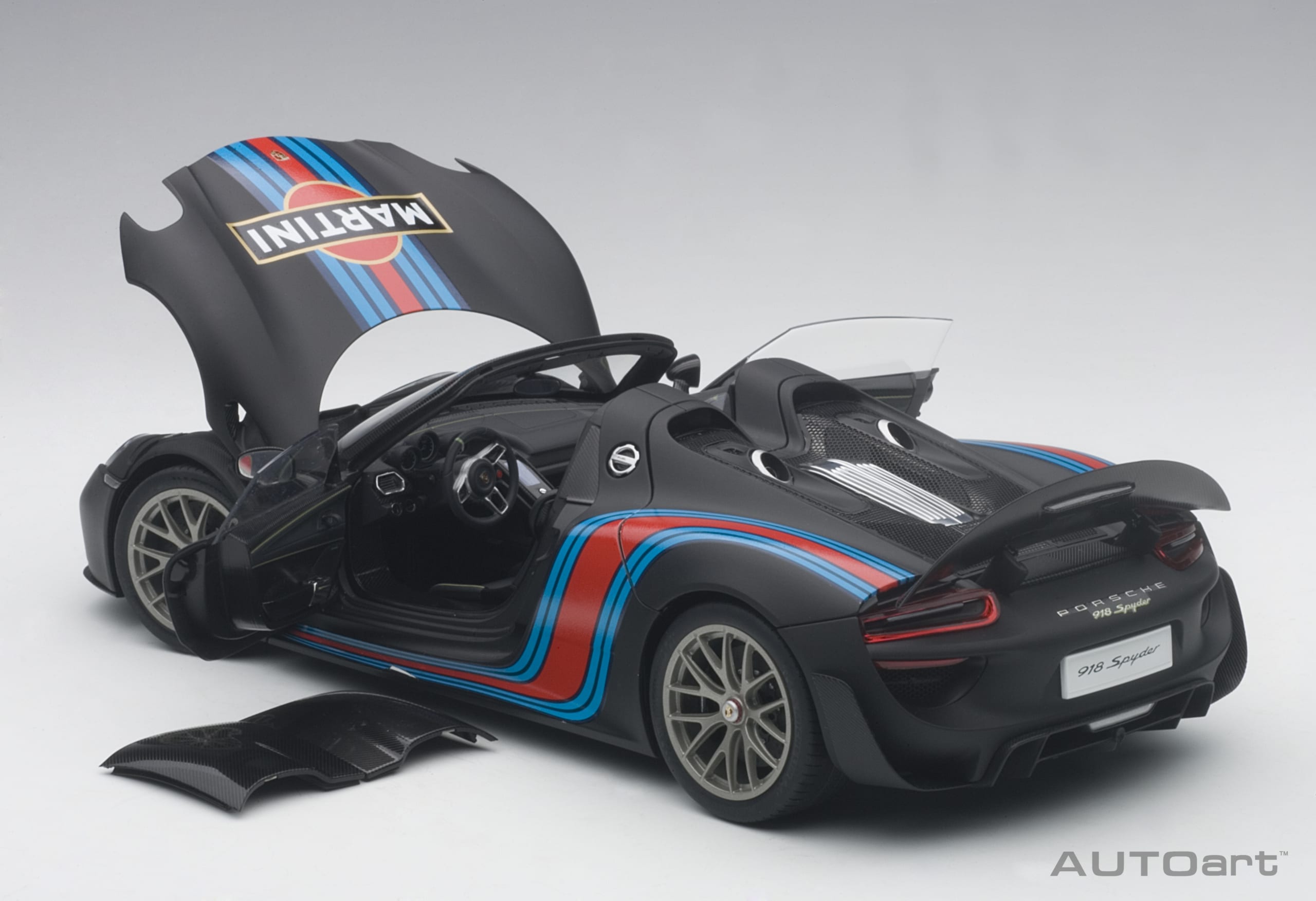 AUTOart 1:18 Porsche 918 Spyder Weissach Package Martini Livery 2013 (77929) Composite Model 13 AUTOart 1:18 Porsche 918 Spyder Weissach Package Martini Livery 2013 (77929)