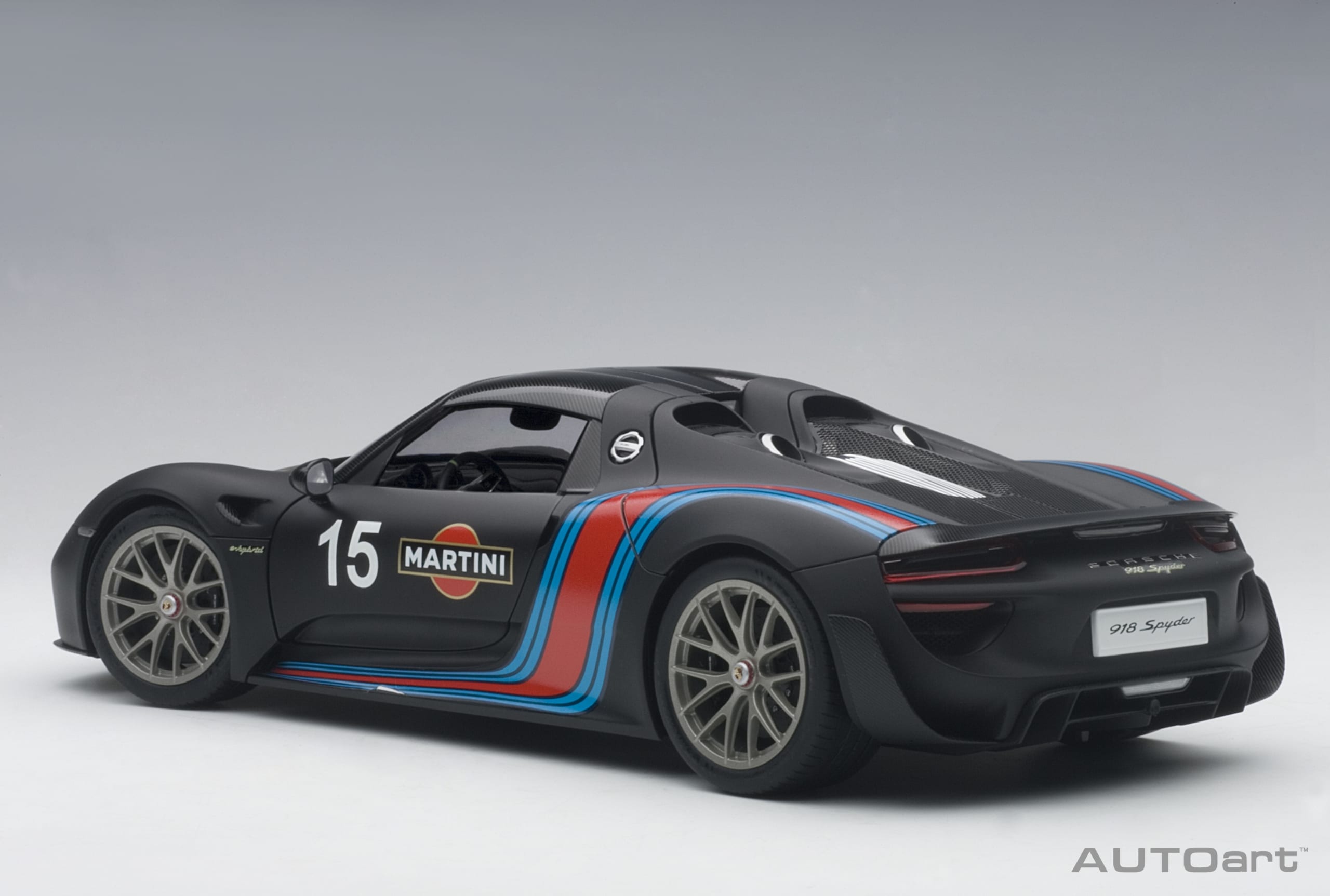 AUTOart 1:18 Porsche 918 Spyder Weissach Package Martini Livery 2013 (77929) Composite Model 2 AUTOart 1:18 Porsche 918 Spyder Weissach Package Martini Livery 2013 (77929)