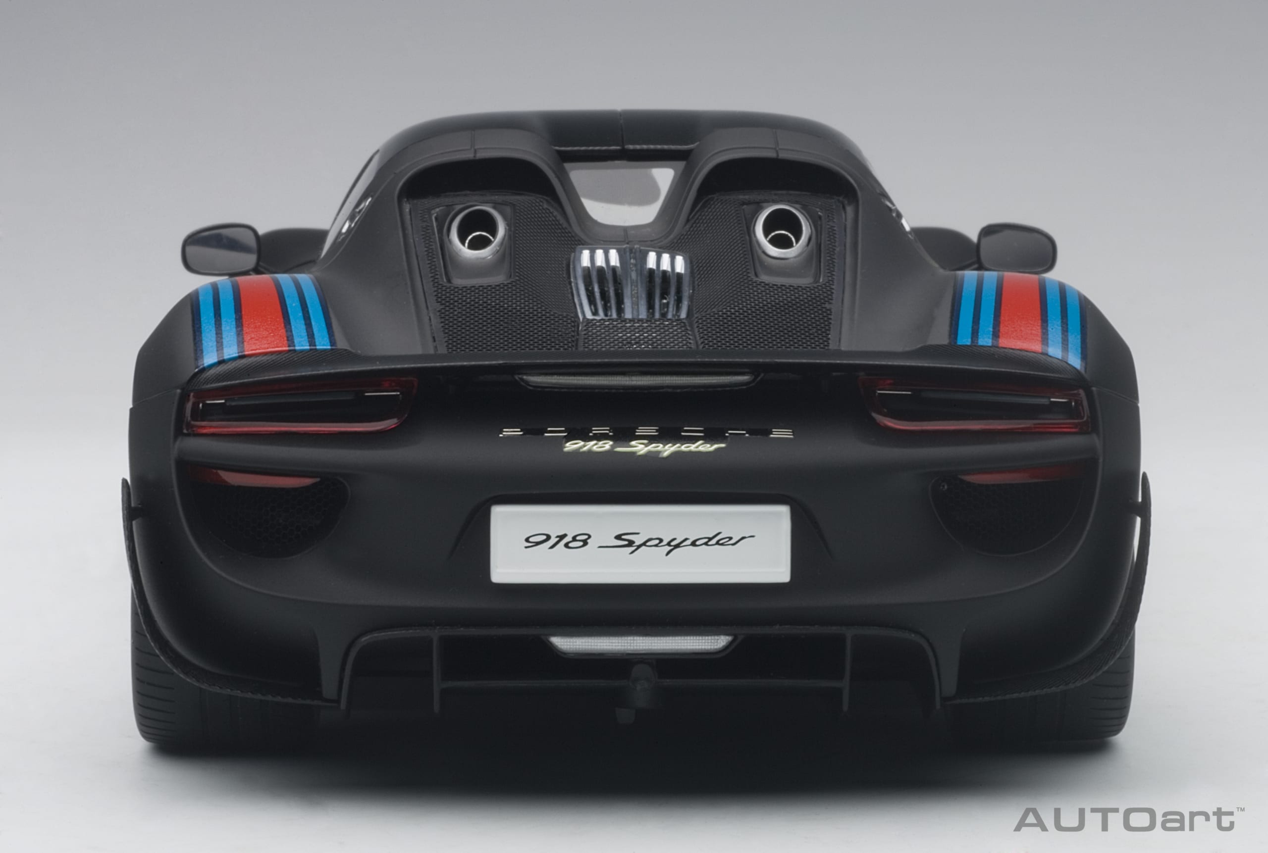 AUTOart 1:18 Porsche 918 Spyder Weissach Package Martini Livery 2013 (77929) Composite Model 6 AUTOart 1:18 Porsche 918 Spyder Weissach Package Martini Livery 2013 (77929)