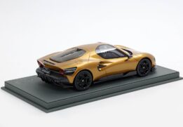 BBR - 1:18 Alfa Romeo 33 Stradale Ocra with Black Interior - Limited Edition Resin Model with Showcase