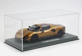 BBR - 1:18 Alfa Romeo 33 Stradale Ocra with Black Interior - Limited Edition Resin Model