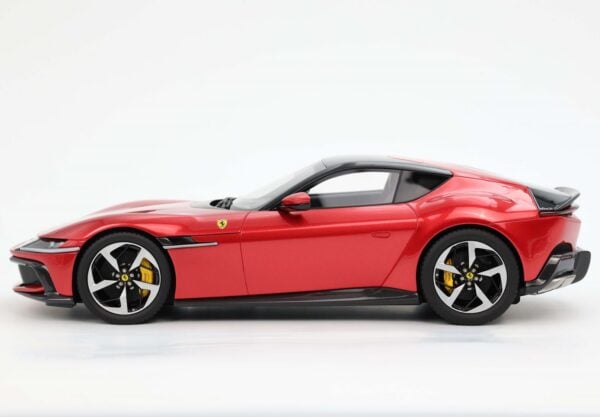BBR - 1:18 Ferrari 12 Cilindri Coupe Rosso Imola Red - Limited Edition Resin Model