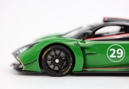 Pagani Huayra R Green and Carbon - Limited Edition - 1:18 Scale Resin Model by BBR (with showcase)