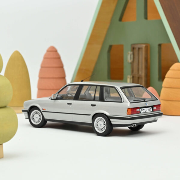 Norev 183216 BMW 325i touring silver 1991 diecast model car