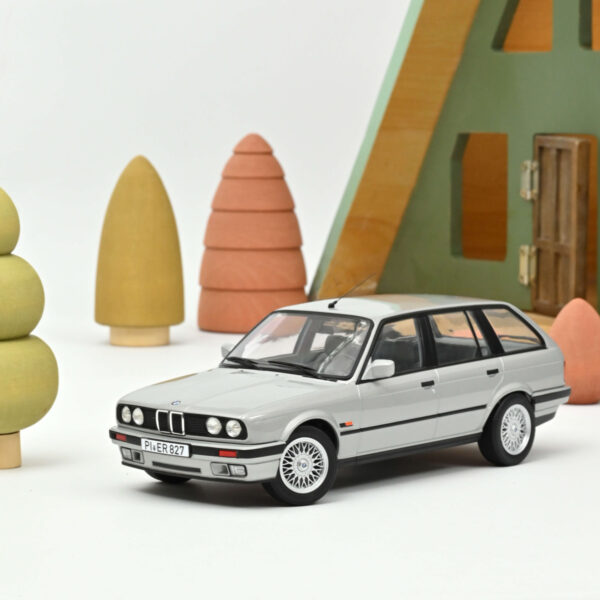 Norev 183216 BMW 325i touring silver 1991 diecast model car