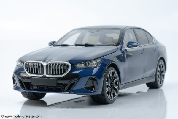 Minichamps - 1:18 BMW I5 Blue Metallic 2023 - Diecast Model 48 bmw i5 blue minichamps diecast model 06