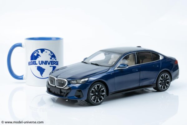 Minichamps - 1:18 BMW I5 Blue Metallic 2023 - Diecast Model 29 bmw i5 blue minichamps diecast model 19