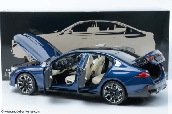 Minichamps - 1:18 BMW I5 Blue Metallic 2023 - Diecast Model 28 bmw i5 blue minichamps diecast model 23