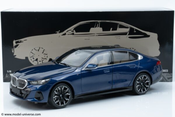 bmw i5 blue minichamps diecast model 25