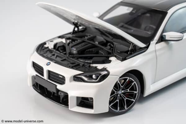bmw m2 white diecast model minichamps 04