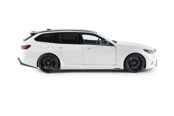 Solido 1:18 BMW M5 (G90) Touring 2025 Alpine White (S1814802) Diecast Model 18 Solido 1:18 BMW M5 (G90) Touring 2025 Alpine White (S1814802) Diecast Model