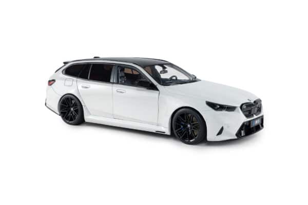Solido 1:18 BMW M5 (G90) Touring 2025 Alpine White (S1814802) Diecast Model 19 Solido 1:18 BMW M5 (G90) Touring 2025 Alpine White (S1814802) Diecast Model