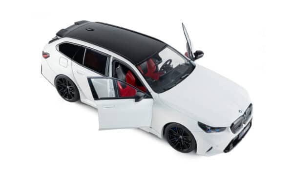 Solido 1:18 BMW M5 (G90) Touring 2025 Alpine White (S1814802) Diecast Model 13 Solido 1:18 BMW M5 (G90) Touring 2025 Alpine White (S1814802) Diecast Model