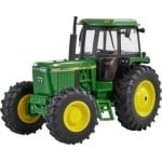 Britains - 1:32 John Deere 4450 Tractor