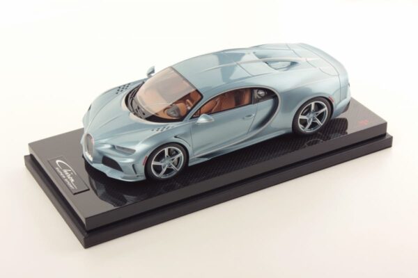 MR Collection - 1:18 Bugatti Chiron Super Sport Atlantic Blue - Limited Edition Resin Model 10 MR Collection - 1:18 Bugatti Chiron Super Sport Atlantic Blue - Limited Edition Resin Model