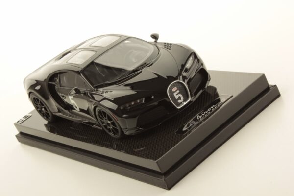 MR Collection - 1:18 Bugatti Chiron Super Sport Nocturne - Limited Edition Resin Model 8 MR Collection - 1:18 Bugatti Chiron Super Sport Nocturne - Limited Edition Resin Model