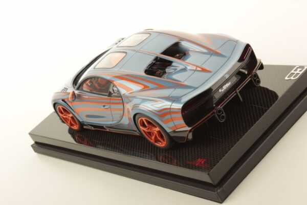 MR Collection - 1:18 Bugatti Chiron Super Sport Zebra Paint - Limited Edition Resin Model 9 MR Collection - 1:18 Bugatti Chiron Super Sport Zebra Paint - Limited Edition Resin Model