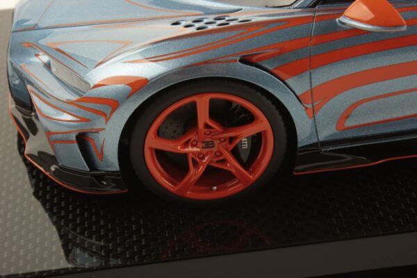 MR Collection - 1:18 Bugatti Chiron Super Sport Zebra Paint - Limited Edition Resin Model 11 MR Collection - 1:18 Bugatti Chiron Super Sport Zebra Paint - Limited Edition Resin Model