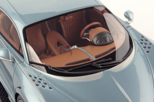 MR Collection - 1:18 Bugatti Chiron Super Sport Atlantic Blue - Limited Edition Resin Model 12 MR Collection - 1:18 Bugatti Chiron Super Sport Atlantic Blue - Limited Edition Resin Model