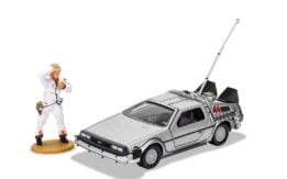 Corgi CC05503 back to the future delorean doc figure