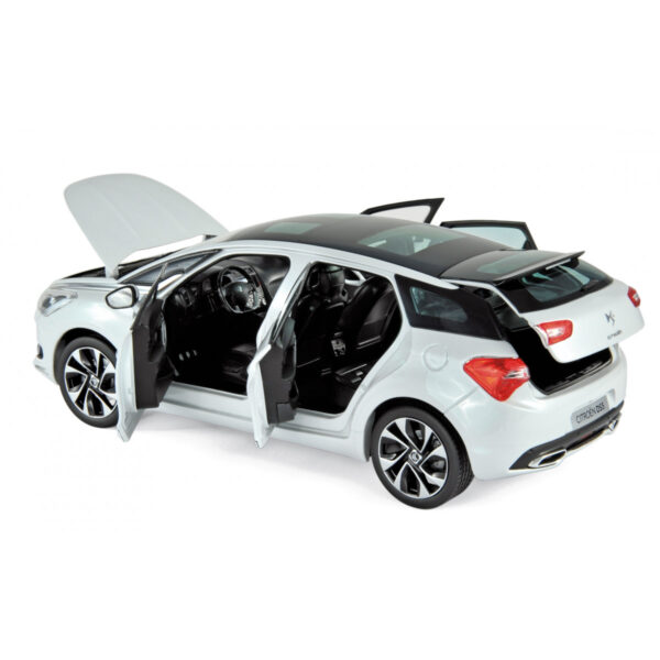 Norev 181615 Citroen DS5 2011 Pearl White 1:18 Diecast Model