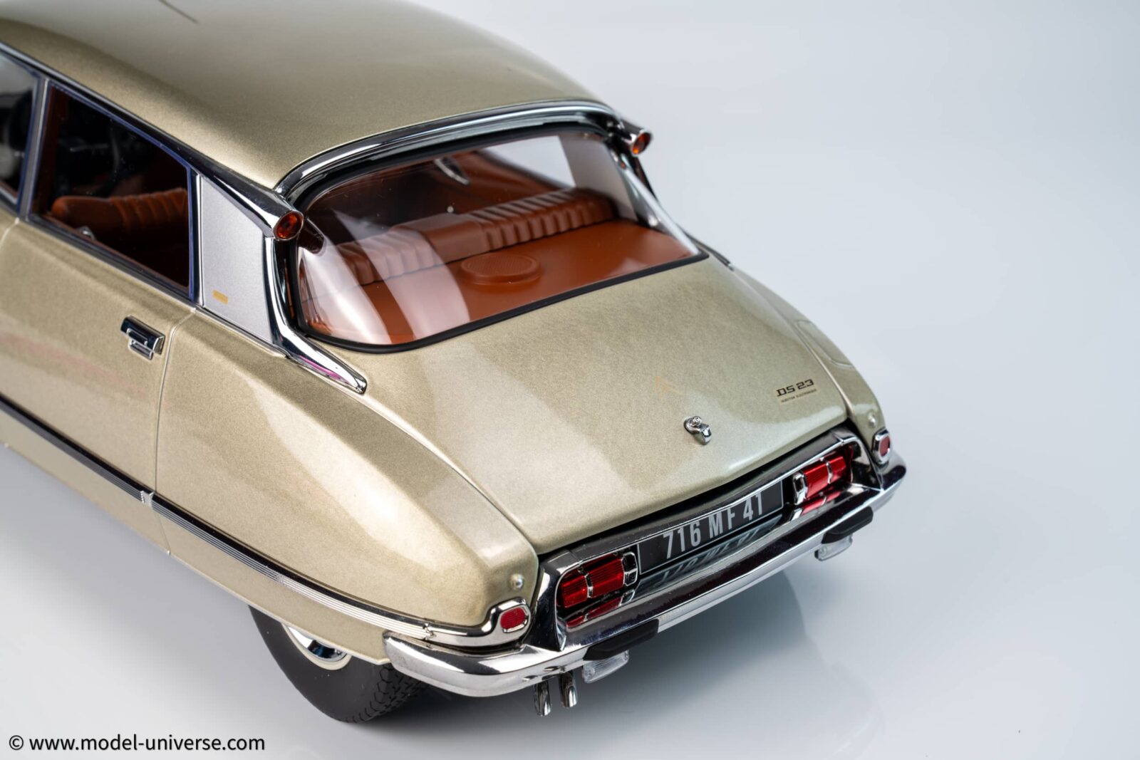 Norev - 1:12 Citroen DS 23 Pallas Tholonnet Beige 1973 - Diecast Model