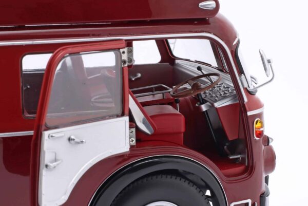CMR - 1:18 Fiat 642 RN2 Bartoletti Ferrari Race Car Transporter 1959 - Diecast Model 28 CMR - 1:18 Fiat 642 RN2 Bartoletti Ferrari Race Car Transporter 1959 - Diecast Model