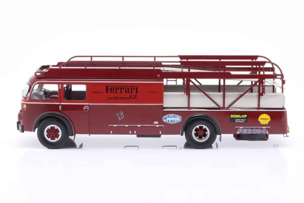CMR - 1:18 Fiat 642 RN2 Bartoletti Ferrari Race Car Transporter 1959 - Diecast Model 18 CMR - 1:18 Fiat 642 RN2 Bartoletti Ferrari Race Car Transporter 1959 - Diecast Model