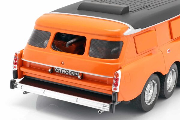 CMR - 1:18 Citroen DS Break 1000 PLR 'Michelin Mille Pattes' (1972) Diecast Model 14 CMR - 1:18 Citroen DS Break 1000 PLR 'Michelin Mille Pattes' (1972) Diecast Model